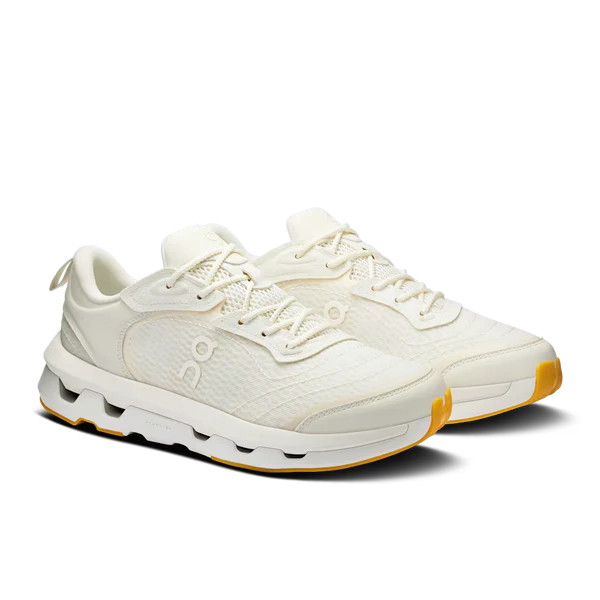 Auf dem Wolkenzonenmond